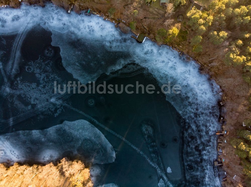 Luftbild Schorfheide - Uferbereiche des Sees Üdersee in einem Waldgebiet in Schorfheide im Bundesland Brandenburg, Deutschland
