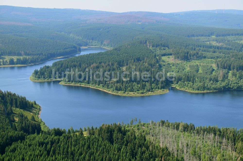 Luftaufnahme Ilsenburg (Harz) - Uferbereiche des Sees Eckerstausee in Ilsenburg (Harz) im Bundesland Sachsen-Anhalt, Deutschland