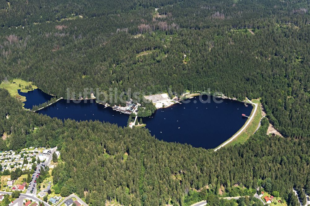 Luftbild Fichtelberg - Uferbereiche des Sees Fichtelsee in Fichtelberg im Bundesland Bayern, Deutschland