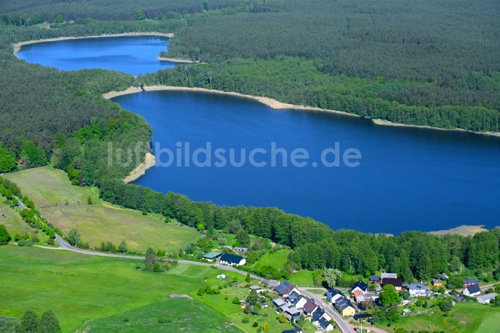 Luftbild Godendorf - Uferbereiche des Sees Godendorfer See in einem Waldgebiet in Godendorf im Bundesland Mecklenburg-Vorpommern, Deutschland