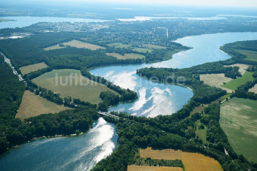 Kemnitz aus der Vogelperspektive: Uferbereiche des Sees Großer Plessower See in Kemnitz im Bundesland Brandenburg, Deutschland