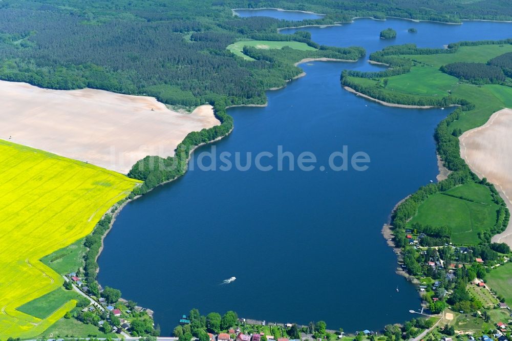 Priepert aus der Vogelperspektive: Uferbereiche des Sees Großer Priepertsee in Priepert im Bundesland Mecklenburg-Vorpommern, Deutschland