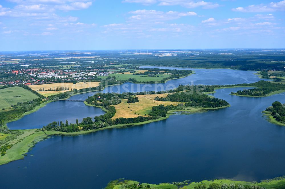 Luftbild Gutow - Uferbereiche des Sees Gutower Moor und Inselsee in Gutow im Bundesland Mecklenburg-Vorpommern, Deutschland
