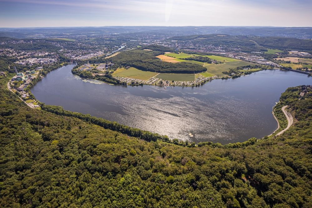 Luftaufnahme Hagen - Uferbereiche des Sees Harkortsee in Hagen im Bundesland Nordrhein-Westfalen, Deutschland
