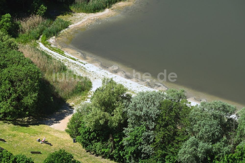 Luftaufnahme Seefeld-Löhme - Uferbereiche des Sees Haussee in Seefeld-Löhme im Bundesland Brandenburg, Deutschland