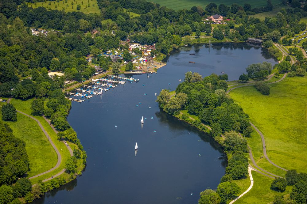 Luftbild Bochum - Uferbereiche des Sees Kemnader See in Bochum im Bundesland Nordrhein-Westfalen, Deutschland