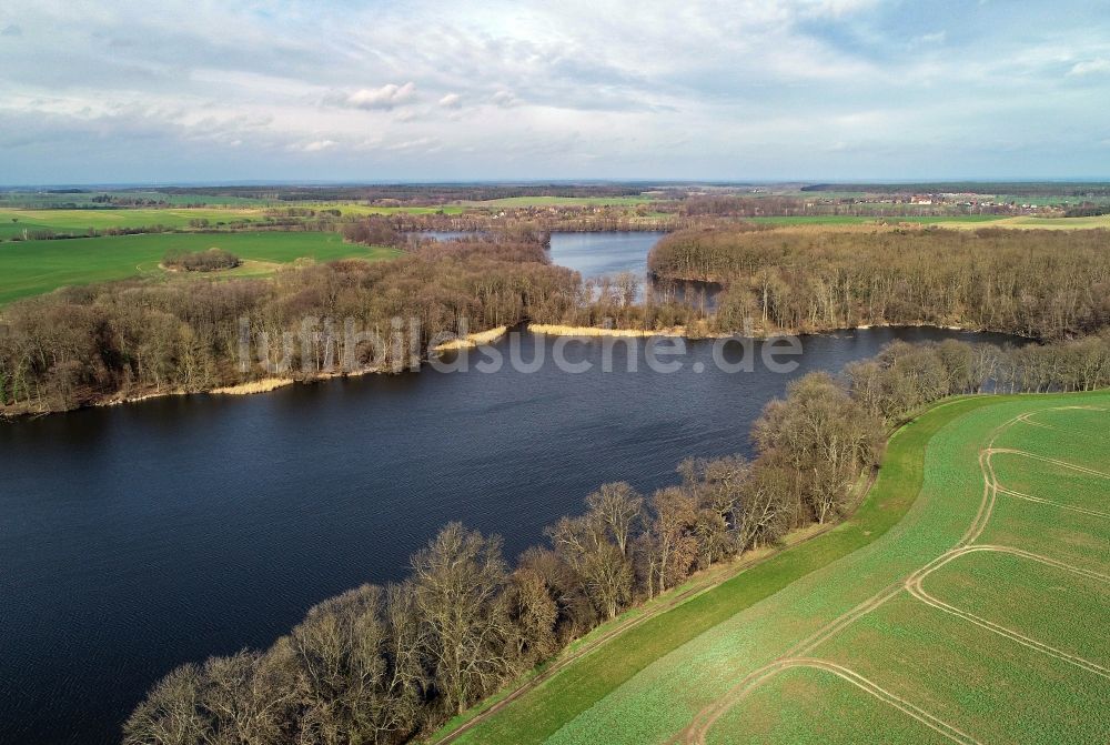 Luftaufnahme Lietzen - Uferbereiche des Sees Lietzener See in Lietzen im Bundesland Brandenburg, Deutschland