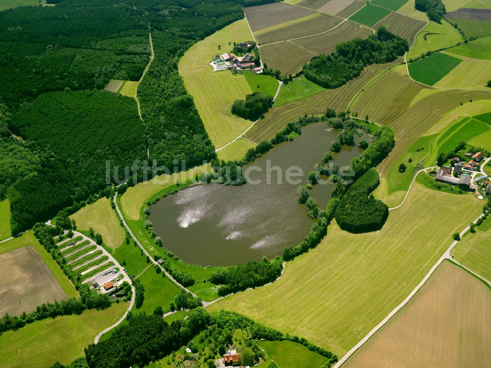 Luftbild Mühlberg - Uferbereiche des Sees in Mühlberg im Bundesland Baden-Württemberg, Deutschland