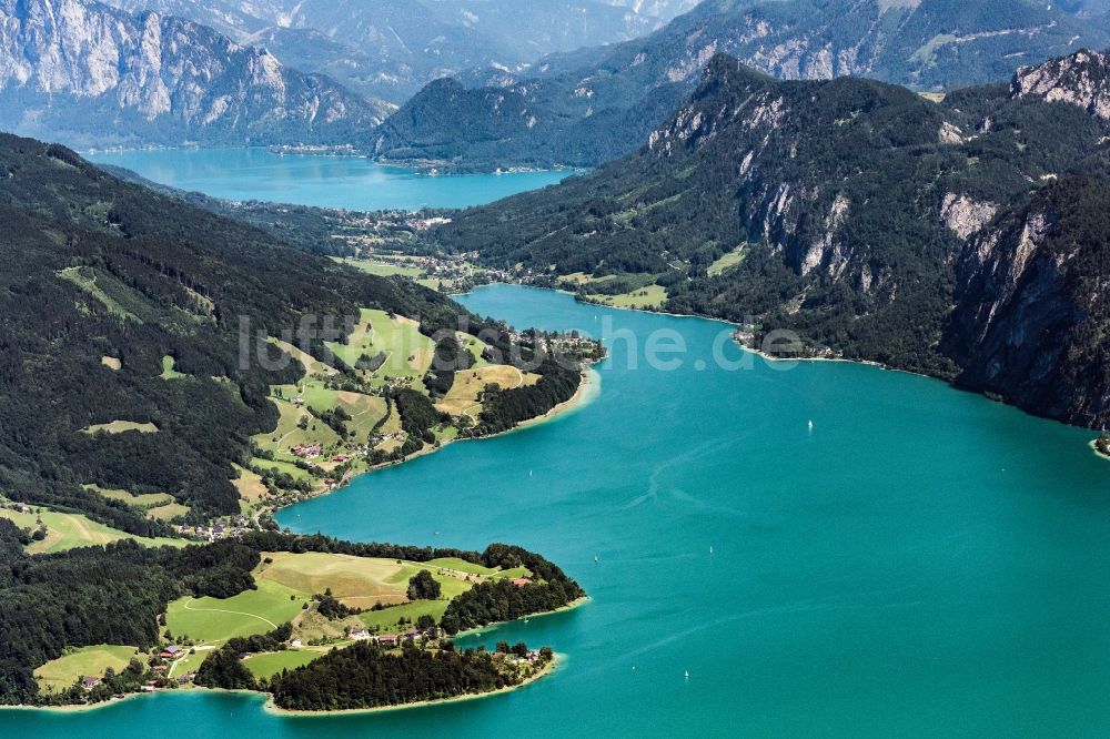 Luftbild Unterach am Attersee - Uferbereiche des Sees Mondsee und Attersee in Unterach am Attersee in Oberösterreich, Österreich