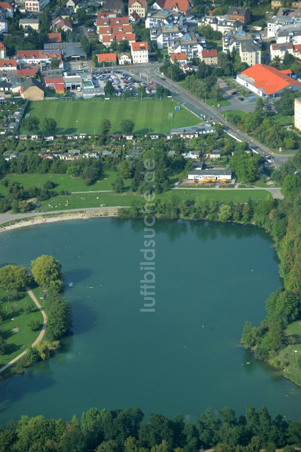 Luftaufnahme Leipzig - Uferbereiche des Sees Naturbad Nordost Bagger in Leipzig im Bundesland Sachsen