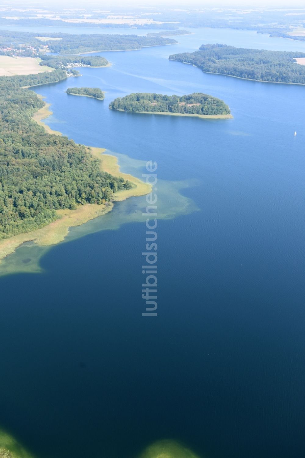 Luftbild Zarrentin am Schaalsee - Uferbereiche des Sees Schaalsee in Zarrentin am Schaalsee im Bundesland Mecklenburg-Vorpommern