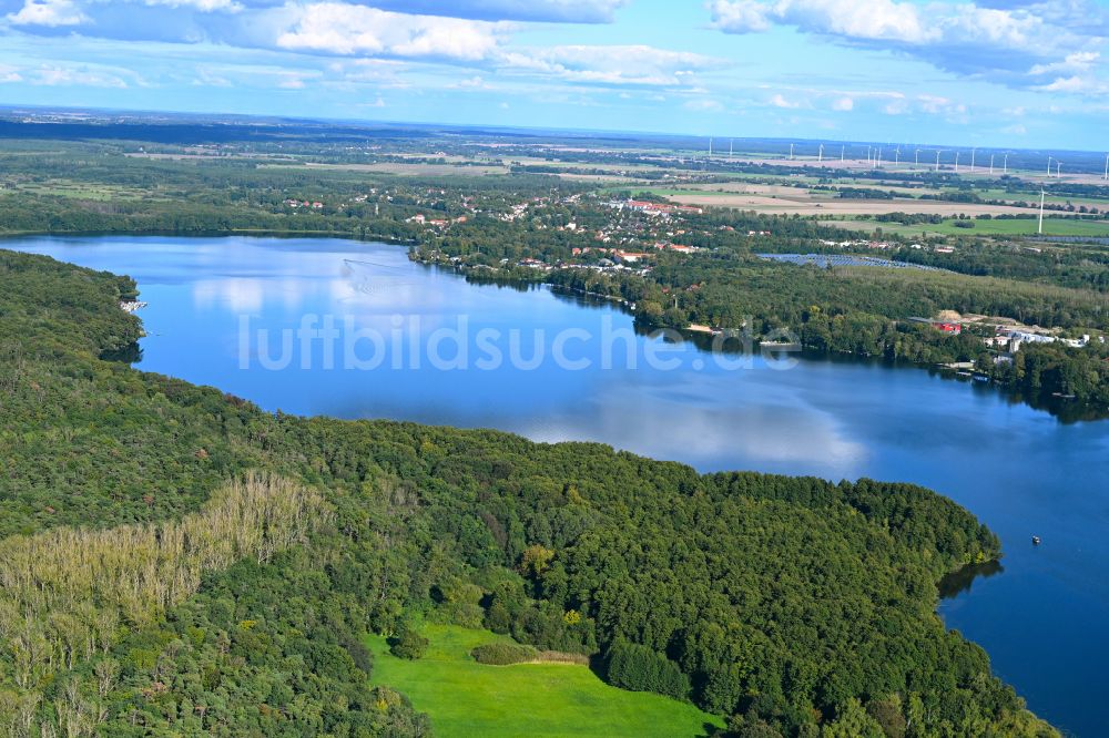 Hennickendorf aus der Vogelperspektive: Uferbereiche des Sees Stienitzsee in Hennickendorf im Bundesland Brandenburg, Deutschland