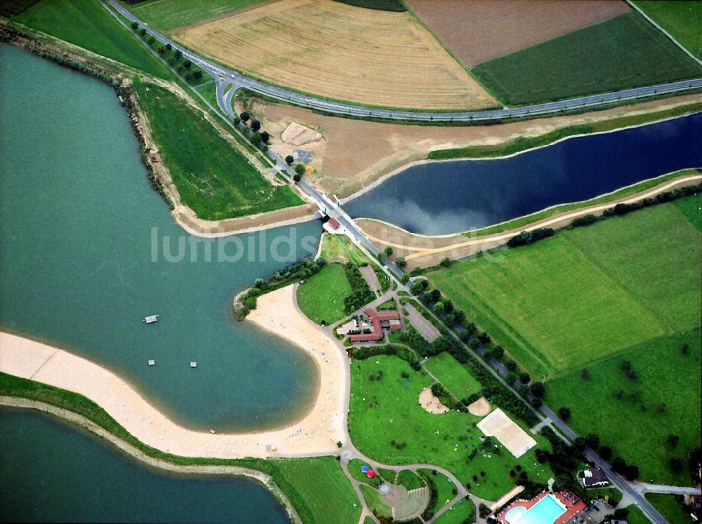 Luftbild Xanten - Uferbereiche des Sees Xantener Südsee in Xanten im Bundesland Nordrhein-Westfalen