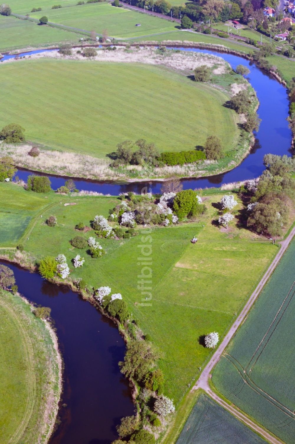 Luftaufnahme Göringen - Uferbereiche am Werra - Flußverlauf in Göringen im Bundesland Thüringen, Deutschland