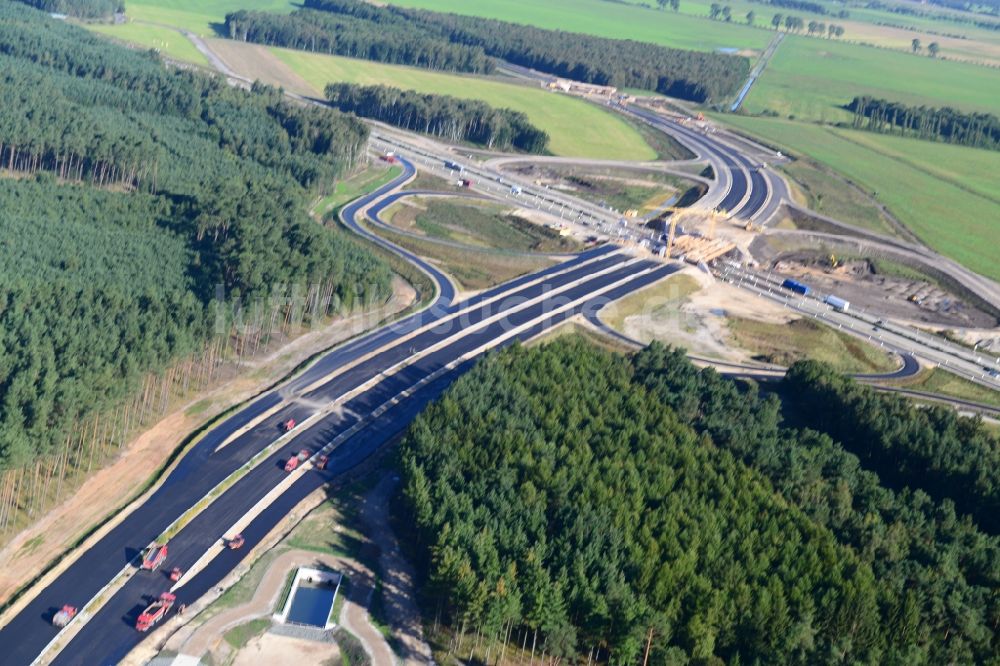 Wöbbelin aus der Vogelperspektive: Um- und Ausbau des AD Autobahndreieck Schwerin an der BAB Autobahn A14 und A24 bei Wöbbelin in Mecklenburg-Vorpommern