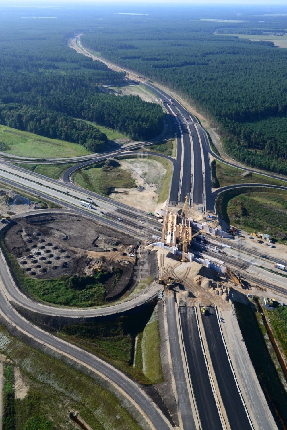 Luftbild Wöbbelin - Um- und Ausbau des AD Autobahndreieck Schwerin an der BAB Autobahn A14 und A24 bei Wöbbelin in Mecklenburg-Vorpommern