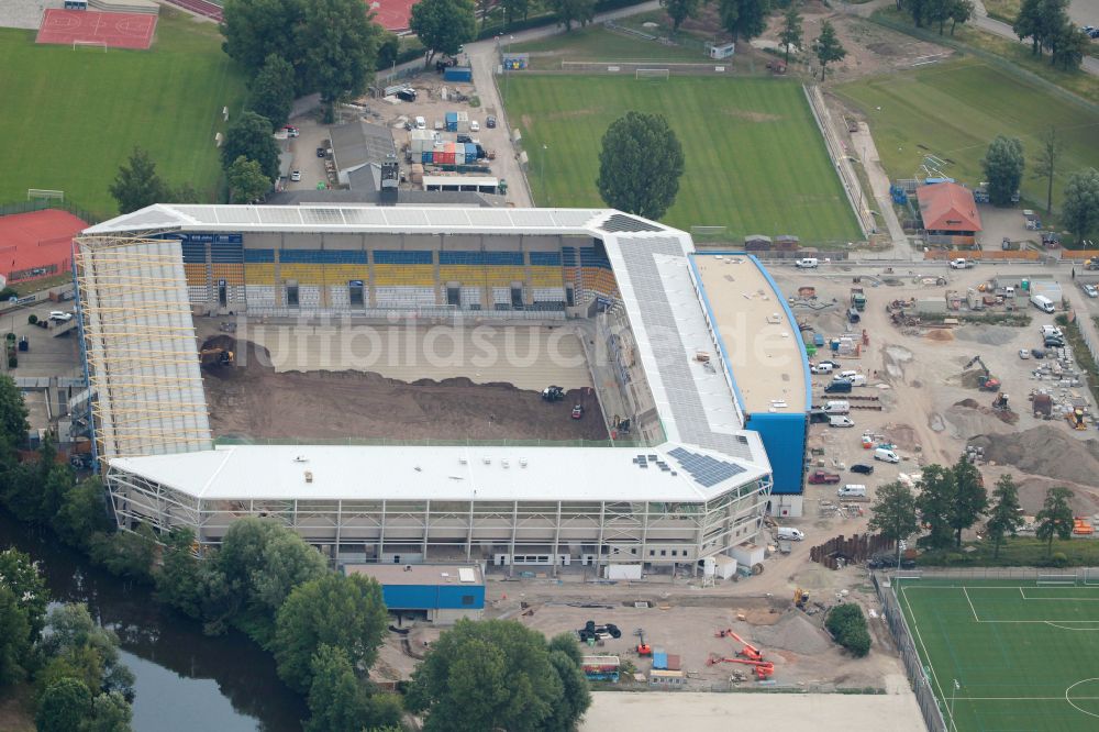 Jena von oben - Um- und Ausbau des Sportstätten-Geländes des Stadion Ernst-Abbe-Sportfeld in Jena im Bundesland Thüringen, Deutschland