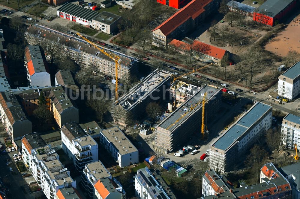 Luftaufnahme Berlin - Umbau und Ausbau des Altbau- Gebäude am Stiftsweg in Berlin, Deutschland