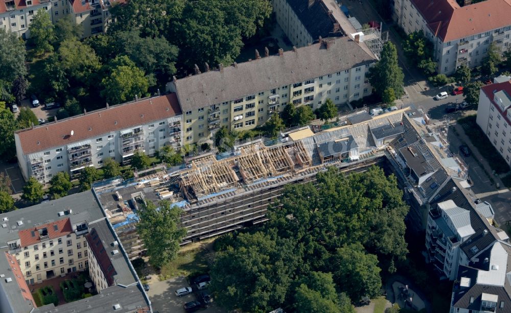 Luftbild Berlin - Umbau und Ausbau des Altbau- Gebäude Trützschlerstraße Ecke Herrenhausstraße in Berlin, Deutschland