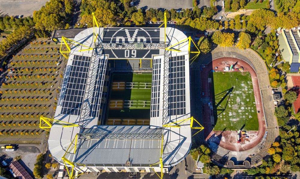 Luftaufnahme Dortmund - Umbau- Baustelle am Sportstätten-Gelände des Stadion Stadion Rote Erde in Dortmund im Bundesland Nordrhein-Westfalen, Deutschland