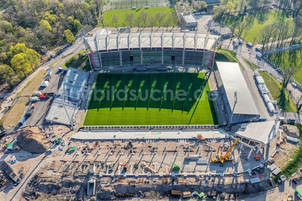 Karlsruhe von oben - Umbau- Baustelle am Sportstätten-Gelände des Stadion Wildparkstadion in Karlsruhe im Bundesland Baden-Württemberg, Deutschland