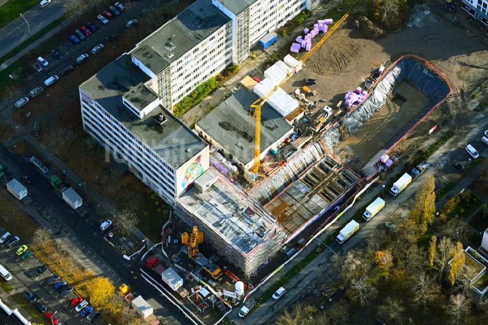 Berlin aus der Vogelperspektive: Umbau eines Büro- und Geschäftshauses Das Atelierhaus im Ortsteil Pankow in Berlin, Deutschland
