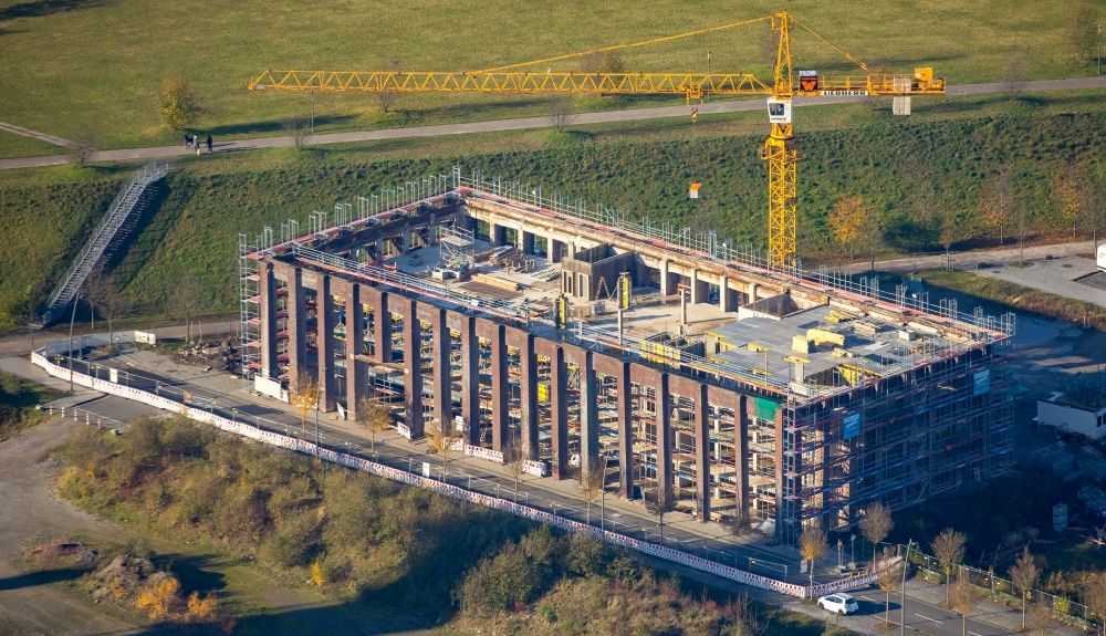 Dortmund von oben - Umbau eines Büro- und Geschäftshauses Phoenix-Arcaden an der Antonio-Segni-Straße im Ortsteil Phönix-West in Dortmund im Bundesland Nordrhein-Westfalen, Deutschland