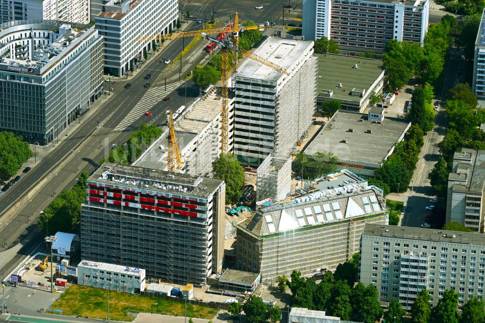 Berlin von oben - Umbau des ehemaligen Bürogebäudes Haus der Statistik im Ortsteil Mitte in Berlin, Deutschland