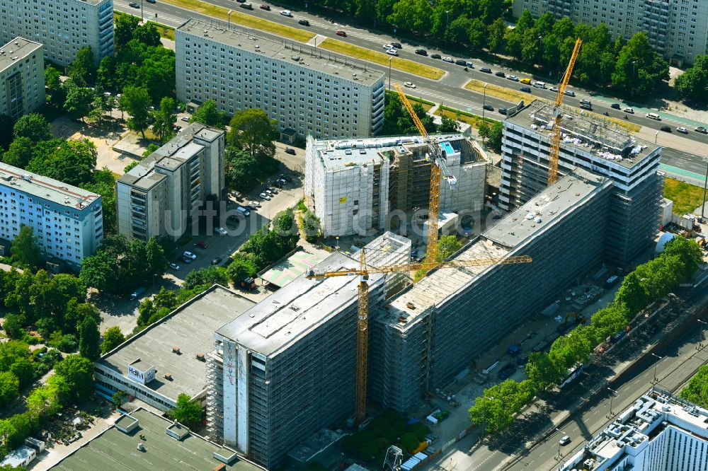 Luftaufnahme Berlin - Umbau des ehemaligen Bürogebäudes Haus der Statistik im Ortsteil Mitte in Berlin, Deutschland