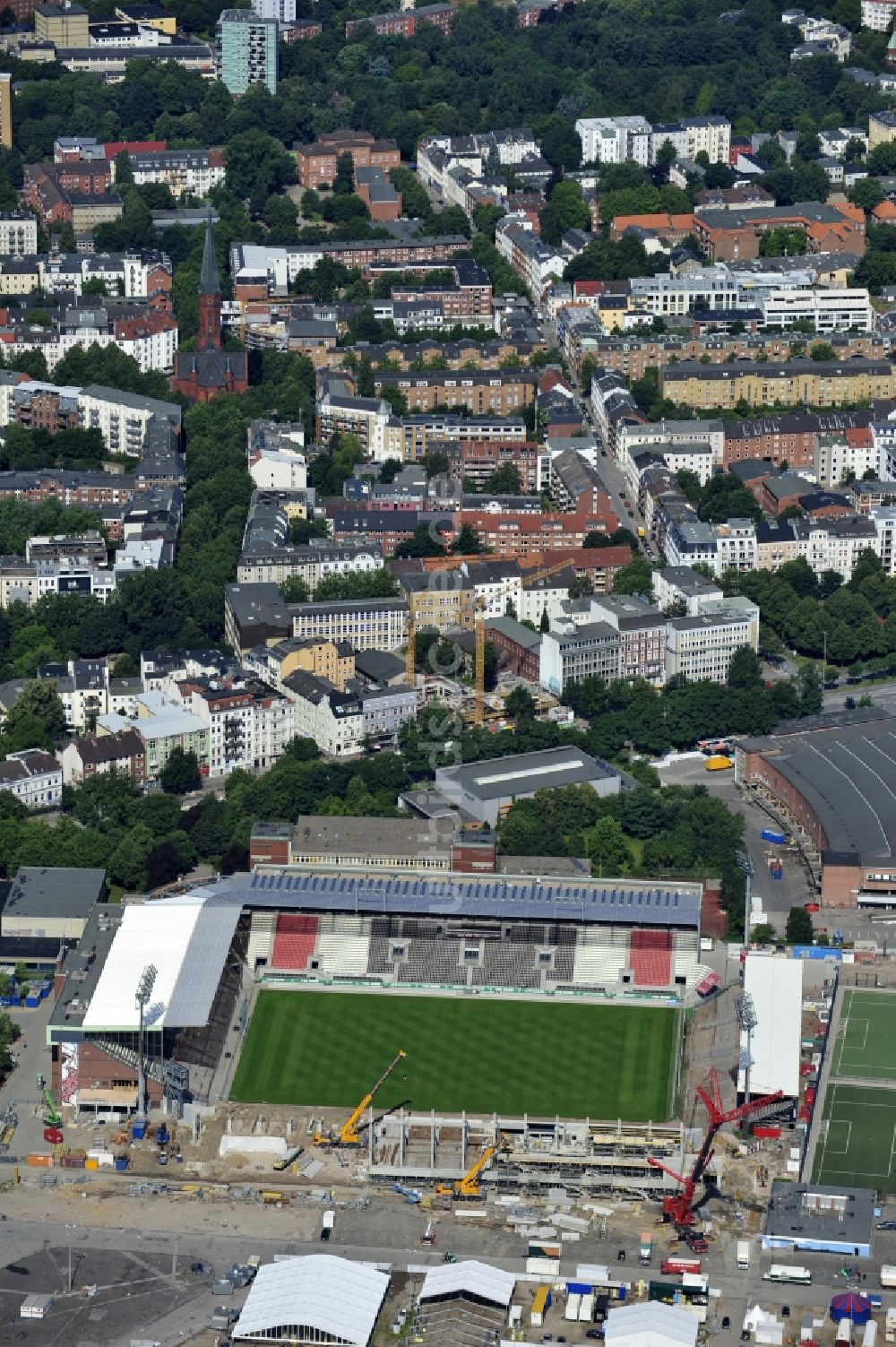 Luftbild Hamburg - Umbau und Erweiterungs- Baustelle am Millerntor-Stadion / St. Pauli Stadion in Hamburg