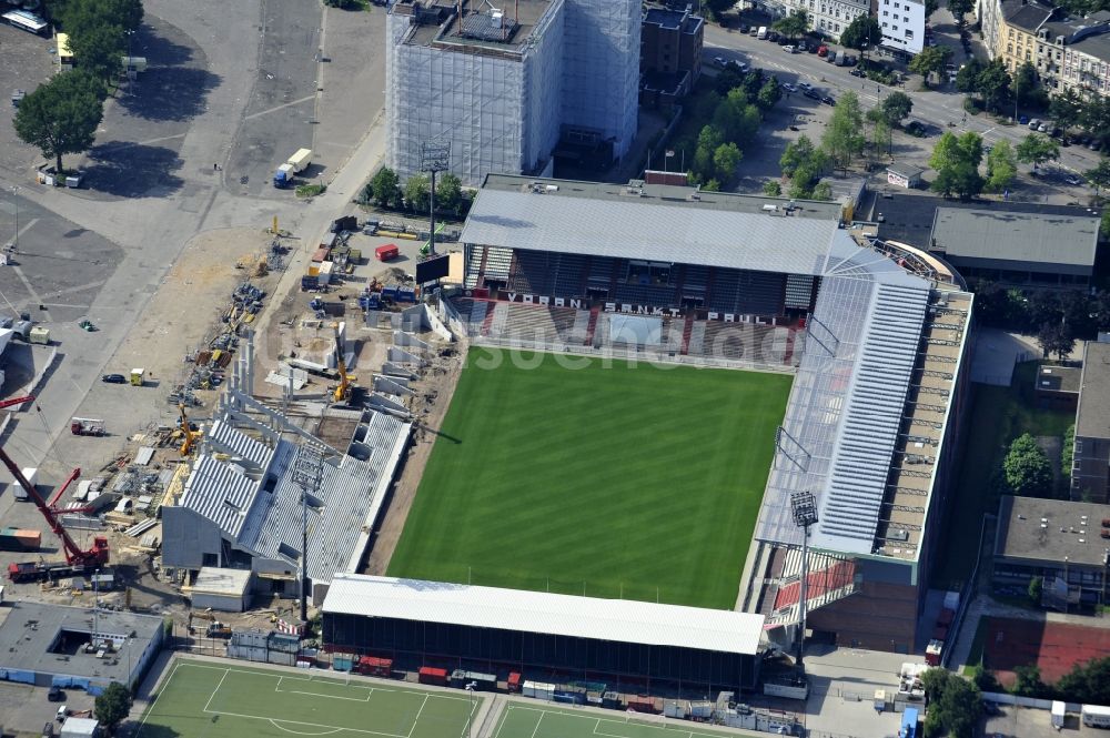 Luftbild Hamburg - Umbau und Erweiterungs- Baustelle am Millerntor-Stadion / St. Pauli Stadion in Hamburg