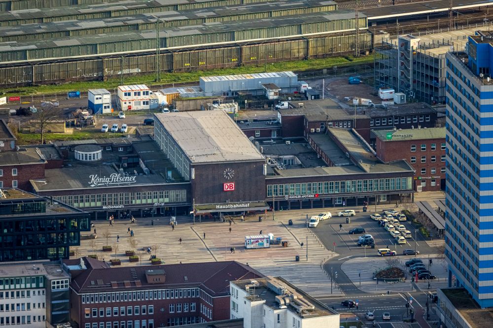 Luftaufnahme Duisburg - Umbau des Hauptbahnhof der Deutschen Bahn in Duisburg im Bundesland Nordrhein-Westfalen
