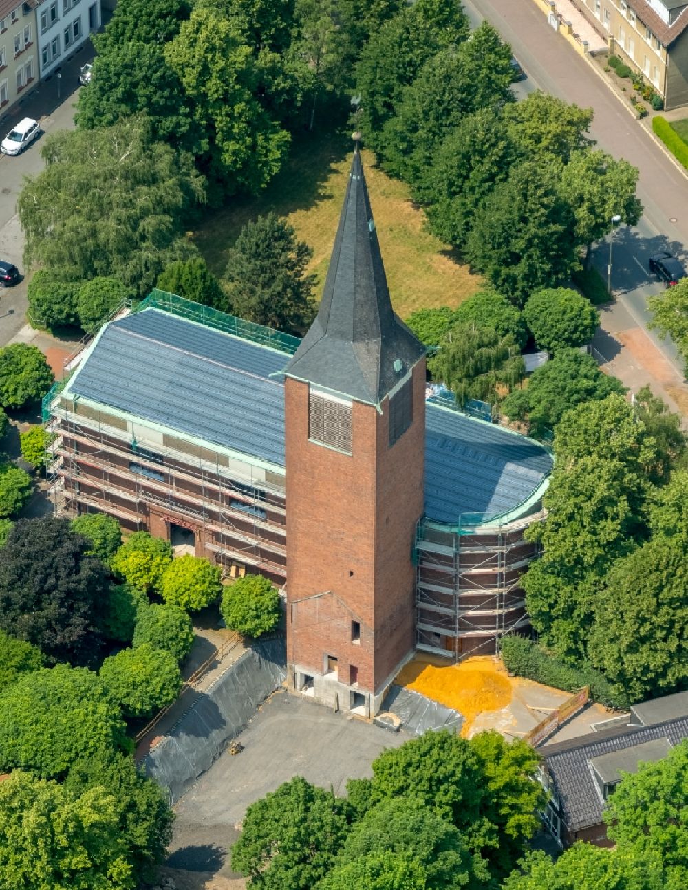 Luftaufnahme Dorsten - Umbau am Kirchengebäude der St.-Johannes-Kirche an der Marler Straße in Dorsten im Bundesland Nordrhein-Westfalen, Deutschland