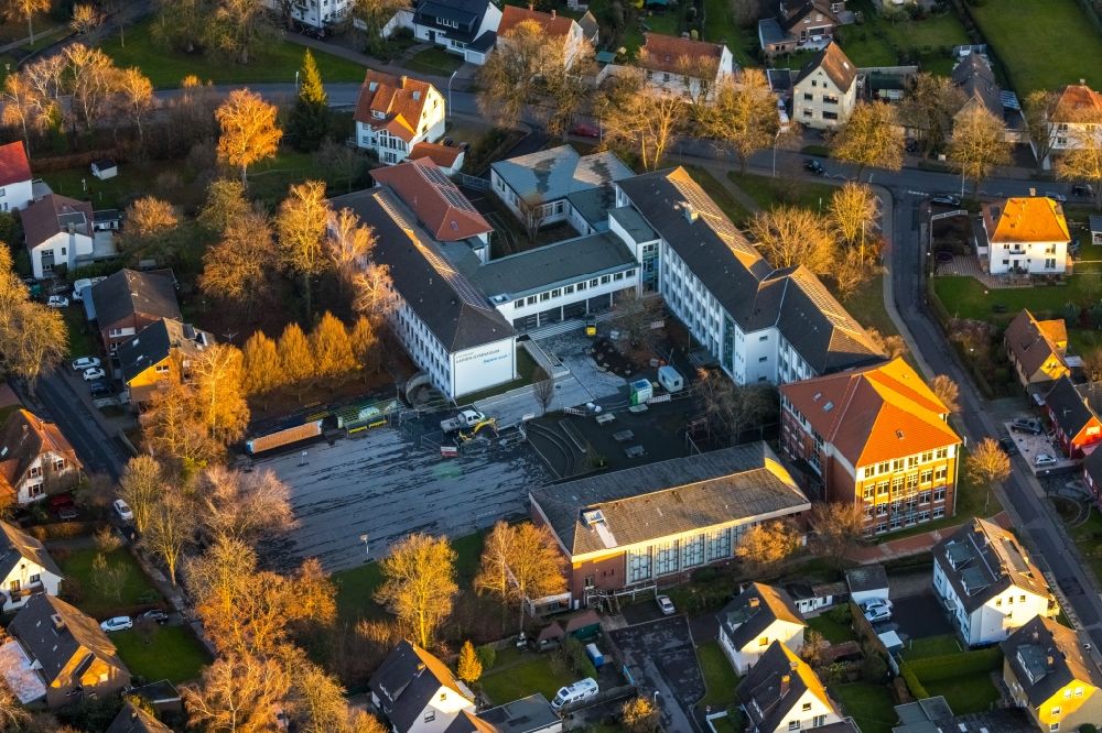 Luftaufnahme Werl - Umbau und Modernisierung des Schulgebäudes Marien-Gymnasium in Werl im Bundesland Nordrhein-Westfalen, Deutschland