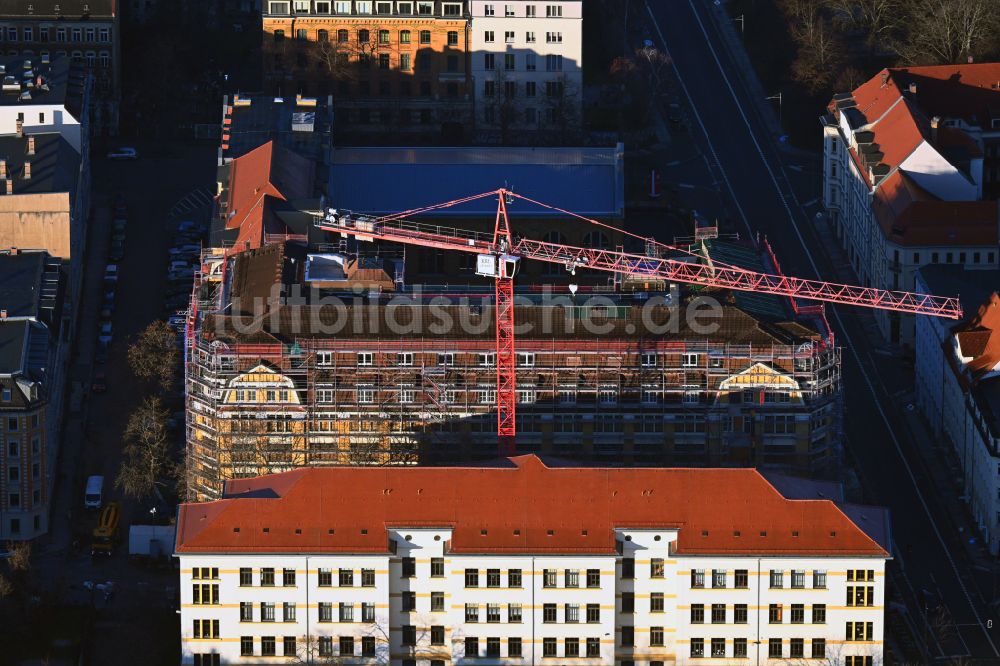 Luftaufnahme Leipzig - Umbau und Modernisierung des Schulgebäudes Schraderhaus in Leipzig im Bundesland Sachsen, Deutschland