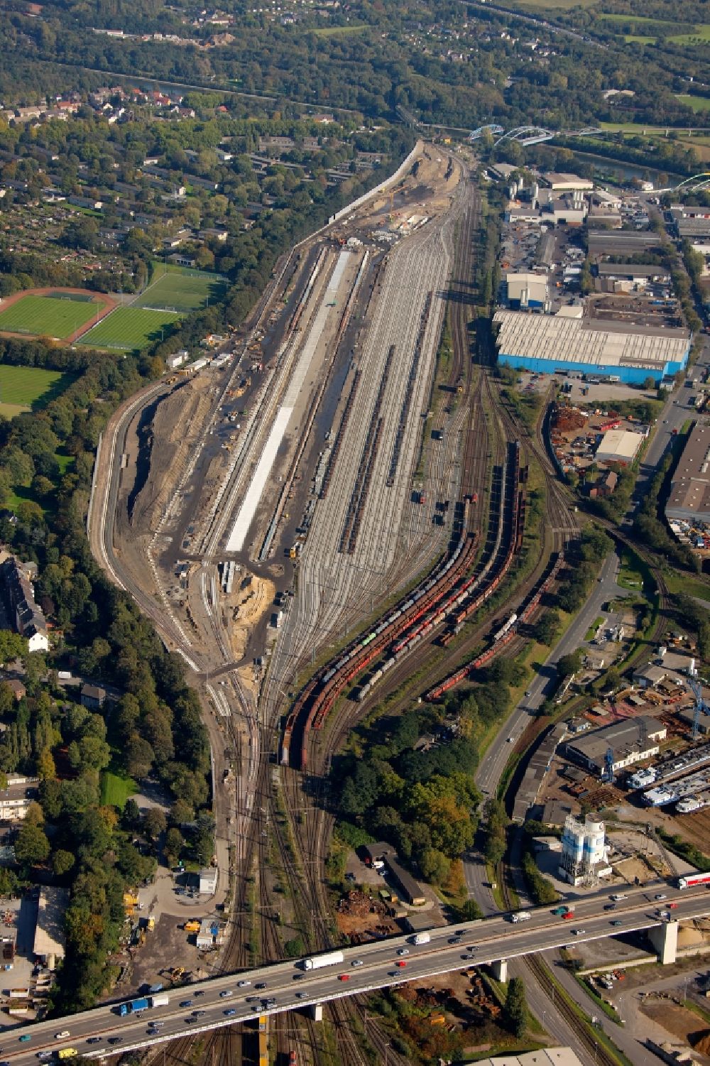Luftaufnahme Duisburg - Umbau des Rangierbahnhofs Ruhrort in Duisburg im Bundesland Nordrhein-Westfalen
