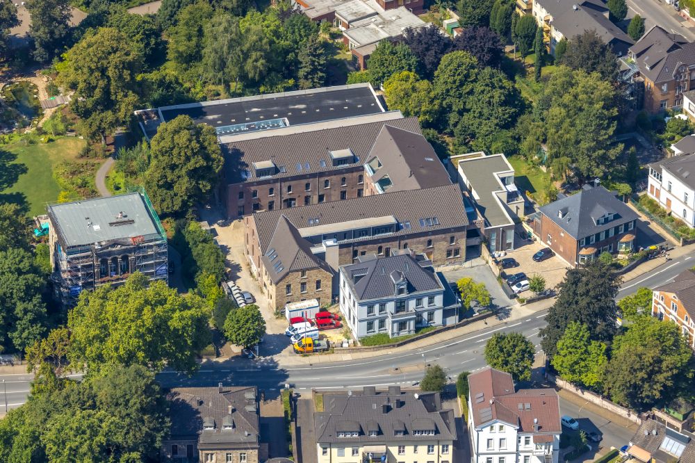 Luftaufnahme Bommern - Umbau und Sanierung einer alten Fabrik zu Wohnquartier mit City- Lofts an der Ruhrstraße in Bommern im Bundesland Nordrhein-Westfalen, Deutschland