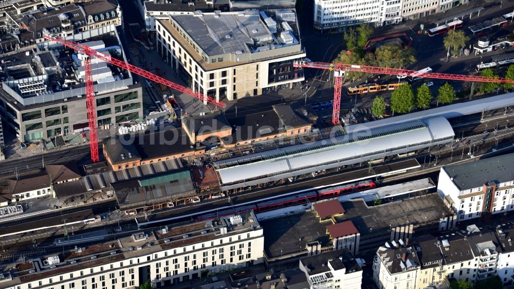 Luftbild Bonn - Umbau und Sanierung des Hauptbahnhof der Deutschen Bahn in Bonn im Bundesland Nordrhein-Westfalen, Deutschland