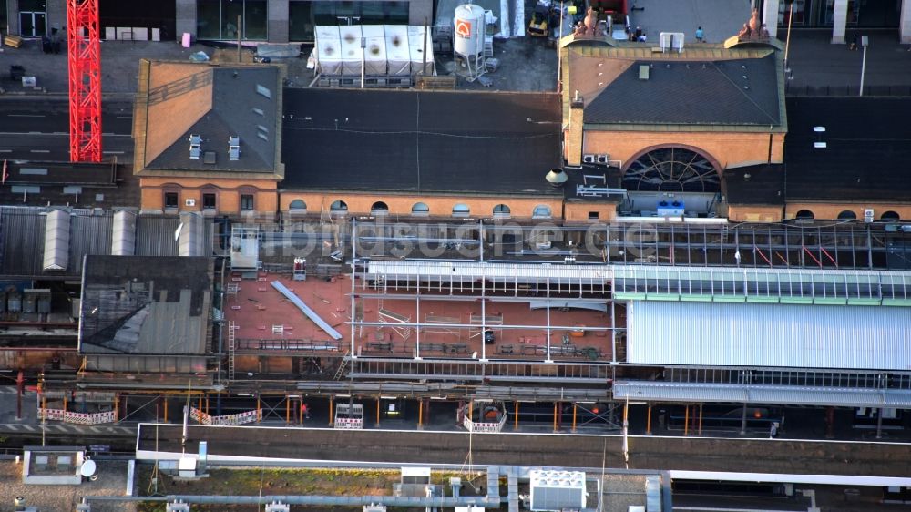 Bonn aus der Vogelperspektive: Umbau und Sanierung des Hauptbahnhof der Deutschen Bahn in Bonn im Bundesland Nordrhein-Westfalen, Deutschland