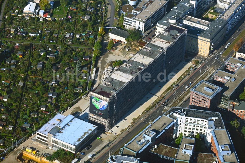 Luftbild Leipzig - Umbau und Sanierung des Hochhaus- Gebäude an der Prager Straße in Leipzig im Bundesland Sachsen, Deutschland