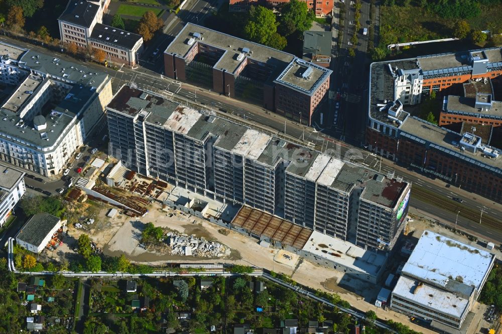 Luftbild Leipzig - Umbau und Sanierung des Hochhaus- Gebäude an der Prager Straße in Leipzig im Bundesland Sachsen, Deutschland