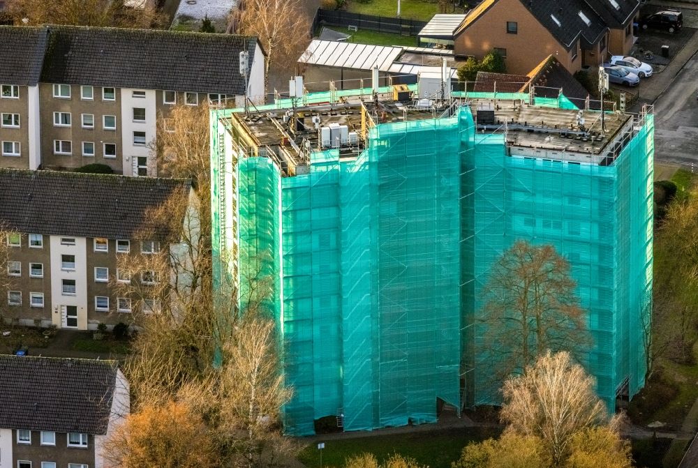 Luftaufnahme Hamm - Umbau und Sanierung des Hochhaus- Gebäude an der Spechtstraße in Hamm im Bundesland Nordrhein-Westfalen, Deutschland