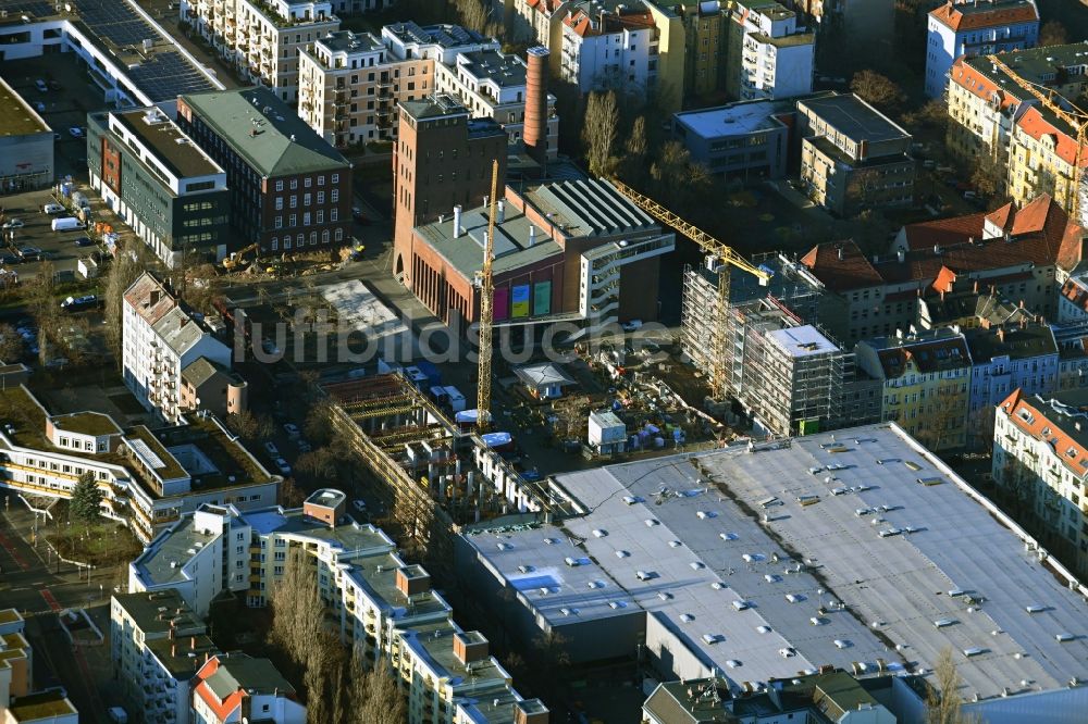 Luftaufnahme Berlin - Umbau und Sanierung des Werksgelände der Fassladehalle der ehemaligen Kindl-Brauerei Neukölln in Berlin, Deutschland