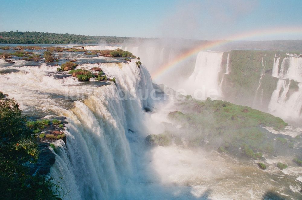 Iguazu von oben - UNESCO-Welterbe Wasserfall der Iguazu- Wasserfälle in der Provinz Parana in Brasilien