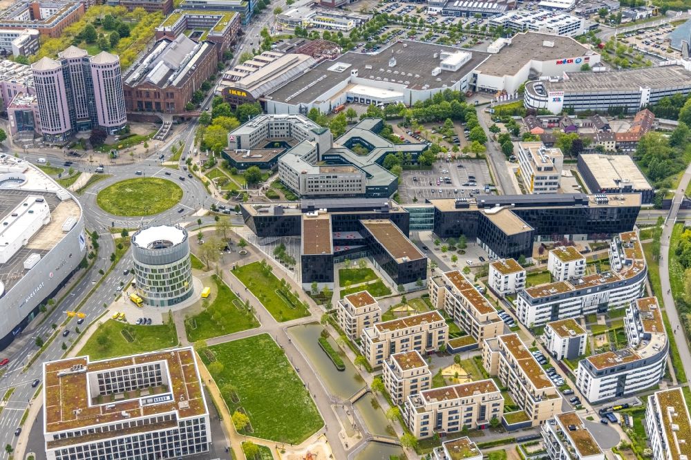 Luftaufnahme Essen - Unternehmen- Verwaltungsgebäude der Funke Mediengruppe in Essen im Bundesland Nordrhein-Westfalen, Deutschland