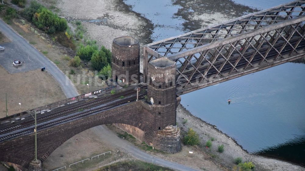 Luftbild Urmitz - Urmitzer Eisenbahnbrücke über den Rhein im Bundesland Rheinland-Pfalz, Deutschland