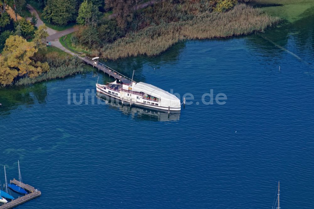 Luftbild Tutzing - Veranstaltungs- und Museumsschiff Tutzing am Ufer des Starnberger Sees bei Tutzing im Bundesland Bayern, Deutschland