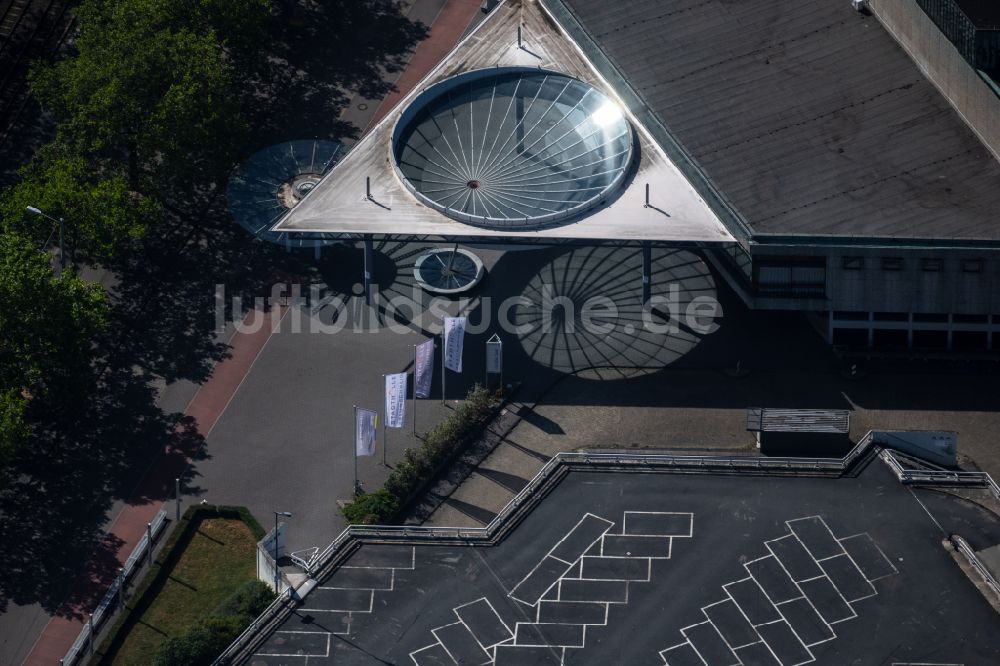 Luftbild Braunschweig - Veranstaltungshalle Stadthalle in Braunschweig im Bundesland Niedersachsen, Deutschland