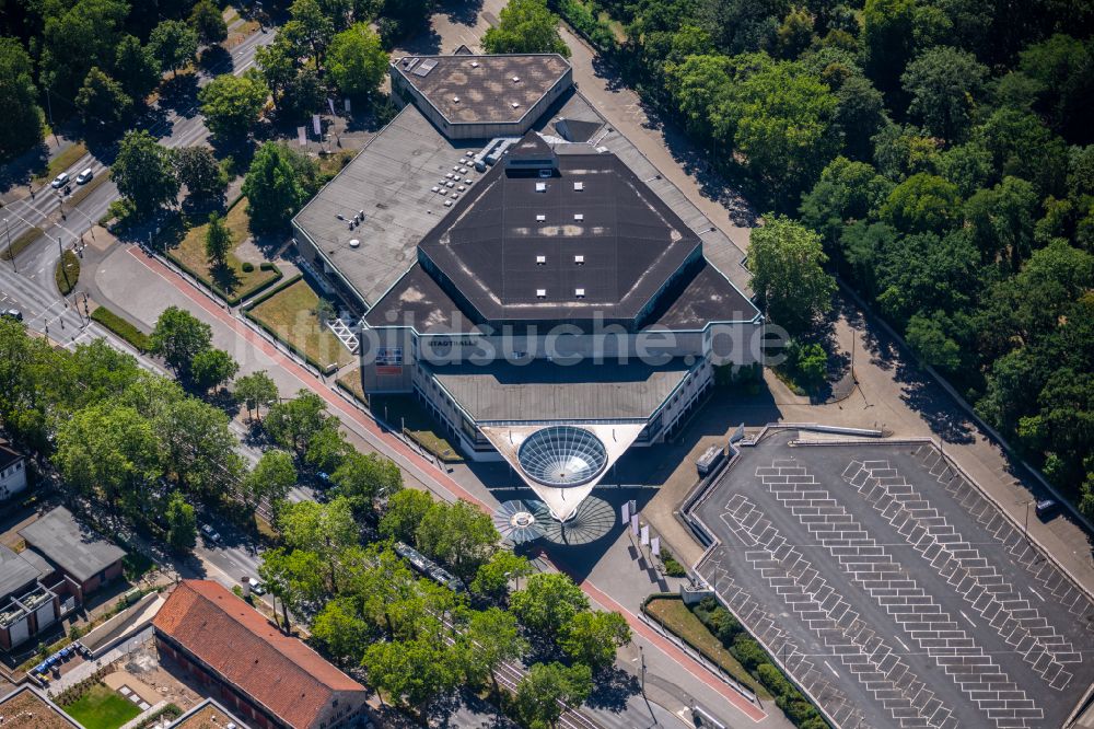 Luftaufnahme Braunschweig - Veranstaltungshalle Stadthalle in Braunschweig im Bundesland Niedersachsen, Deutschland