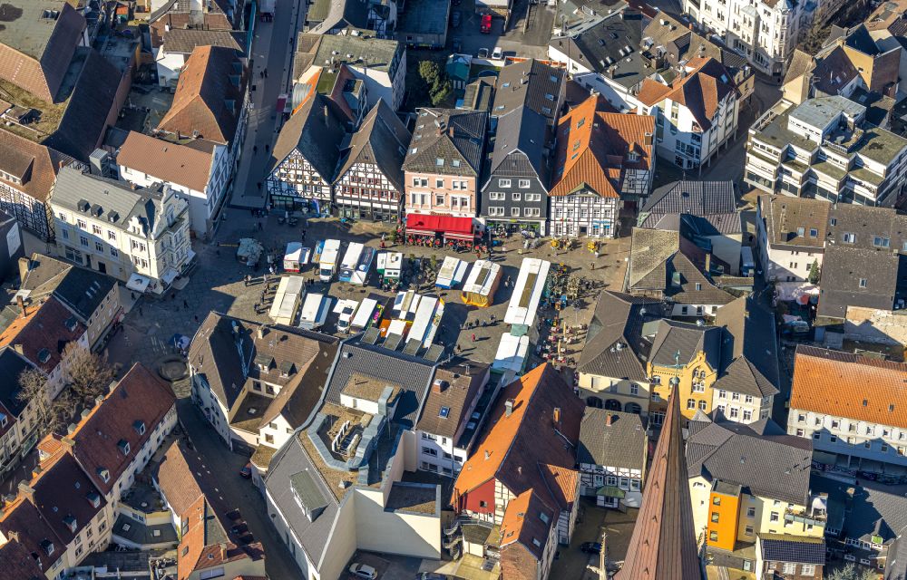Luftbild Unna - Verkaufs- und Imbissstände und Handelsbuden auf dem Marktplatz in Unna im Bundesland Nordrhein-Westfalen, Deutschland